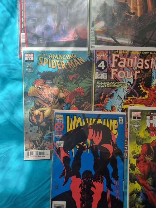 Marvel DC comic book bundle #1