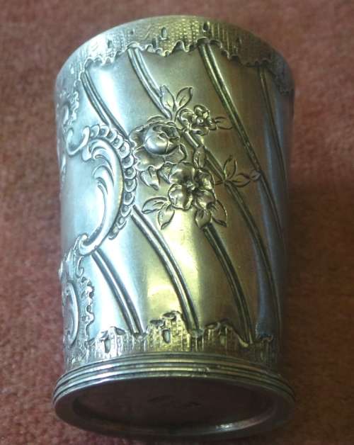 VINTAGE -  POSSIBLY GERMAN 800 SILVER SHOT GLASS. PLEASE READ CAREFULLY