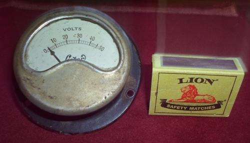 OLD LISTER VOLT METER