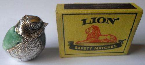 SMALL STUNNING HALLMARKED SILVER BIRD / CHICK PINCUSHION - POSSIBLY VICTORIAN  - POSTAGE R22
