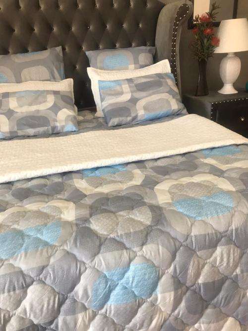 5 Piece comforter