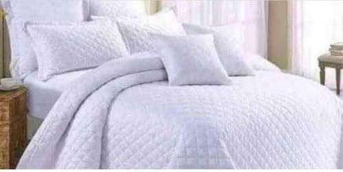 Clearance 5 Piece Quilt Set