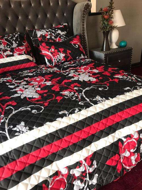 Clearance 5 Piece Quilt Set