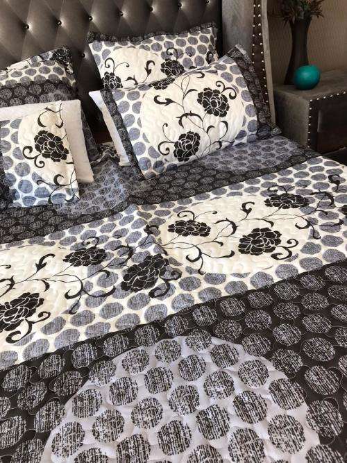 Clearance 5 Piece Quilt