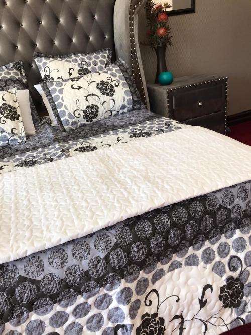 Clearance 5 Piece Quilt