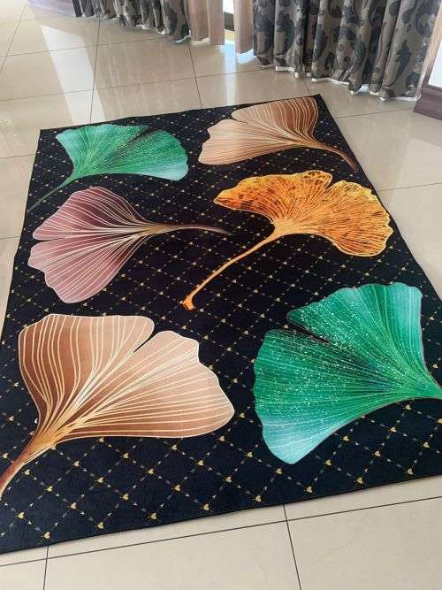 BEAUTIFUL CARPETS !!! A MUST HAVE !!