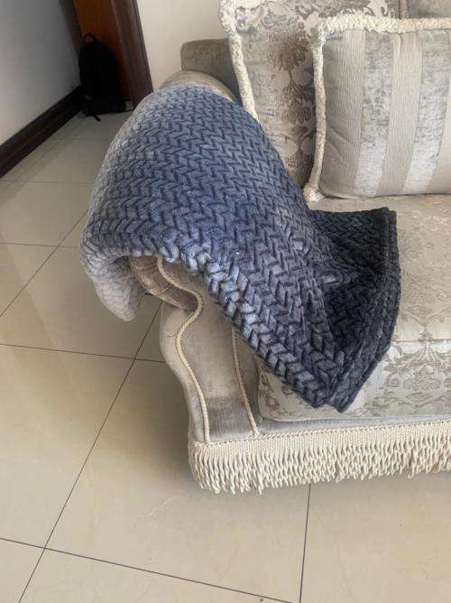 Sesli Plush Throw (End of season sale)