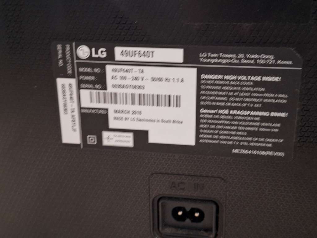 LG 49" UHD LED Smart TV with MagicRemote