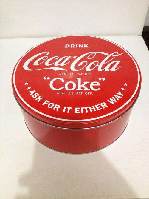 Coca Cola Collectors Tin ( 2 in 1 )