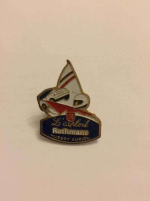 Rothmans Cigarette  Lapel Pin