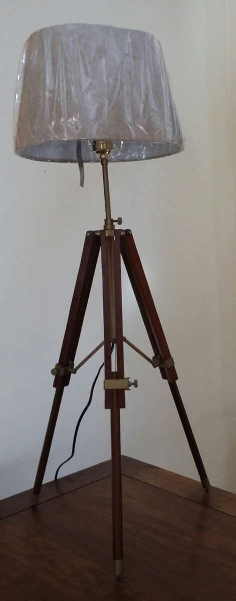 Wood and aluminium tripod lamp stand. Shade not included