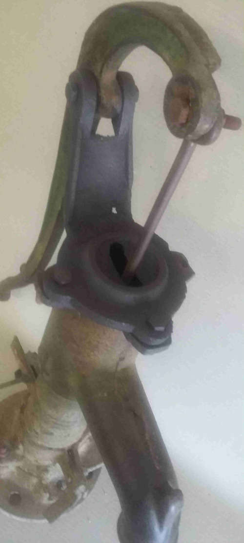 Well/bore hole pump. Really old no 2b