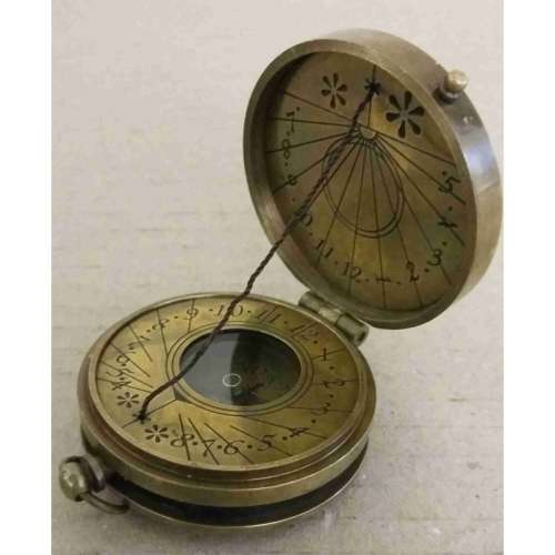 Pocket sundial compass