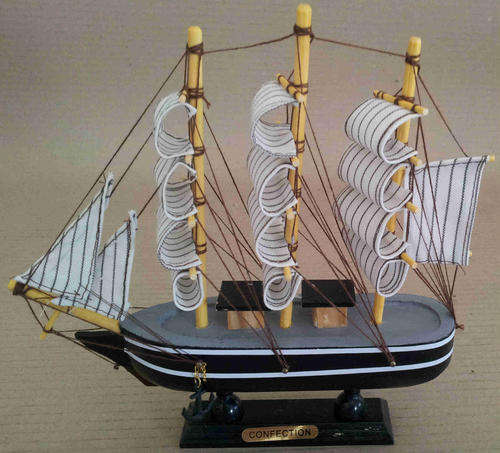 Wooden sailing ship, model wood boat, great detail.                      bd11