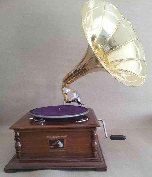 Gramophone His Masters Voice. Antiquated