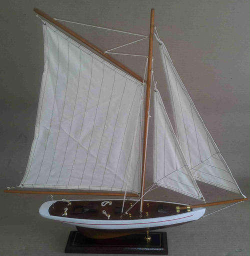 Yacht, model yacht, great detail.            bd11