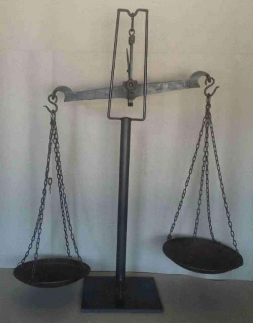 Vintage Iron scale. Really old