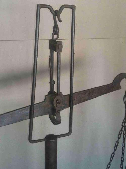 Vintage Iron scale. Really old
