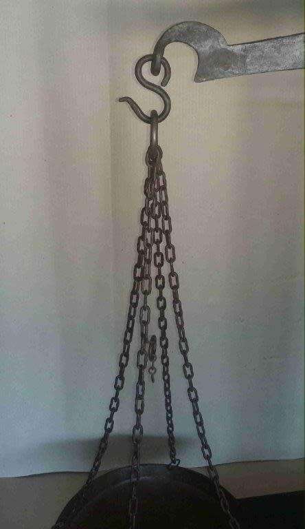 Vintage Iron scale. Really old