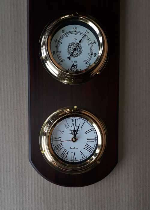 Barometer, hygrometer, thermometer and clock