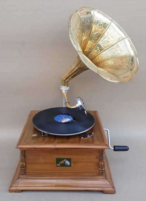 Gramophone His Masters Voice. Antiquated