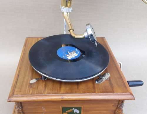 Gramophone His Masters Voice. Antiquated