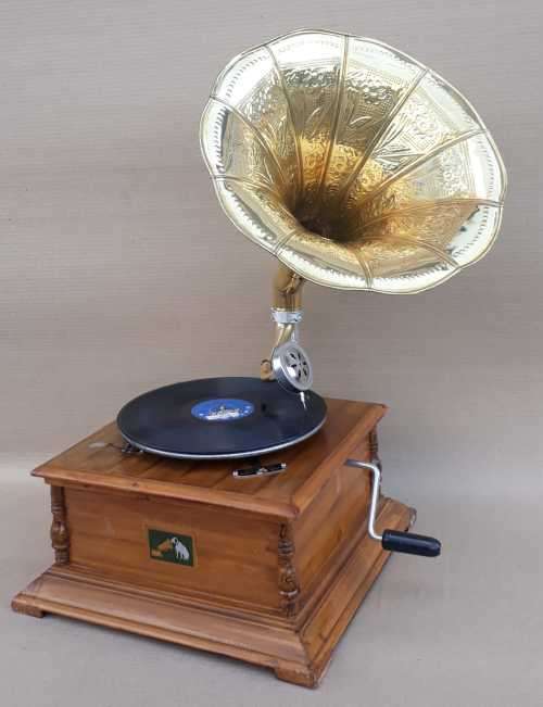Gramophone His Masters Voice. Antiquated