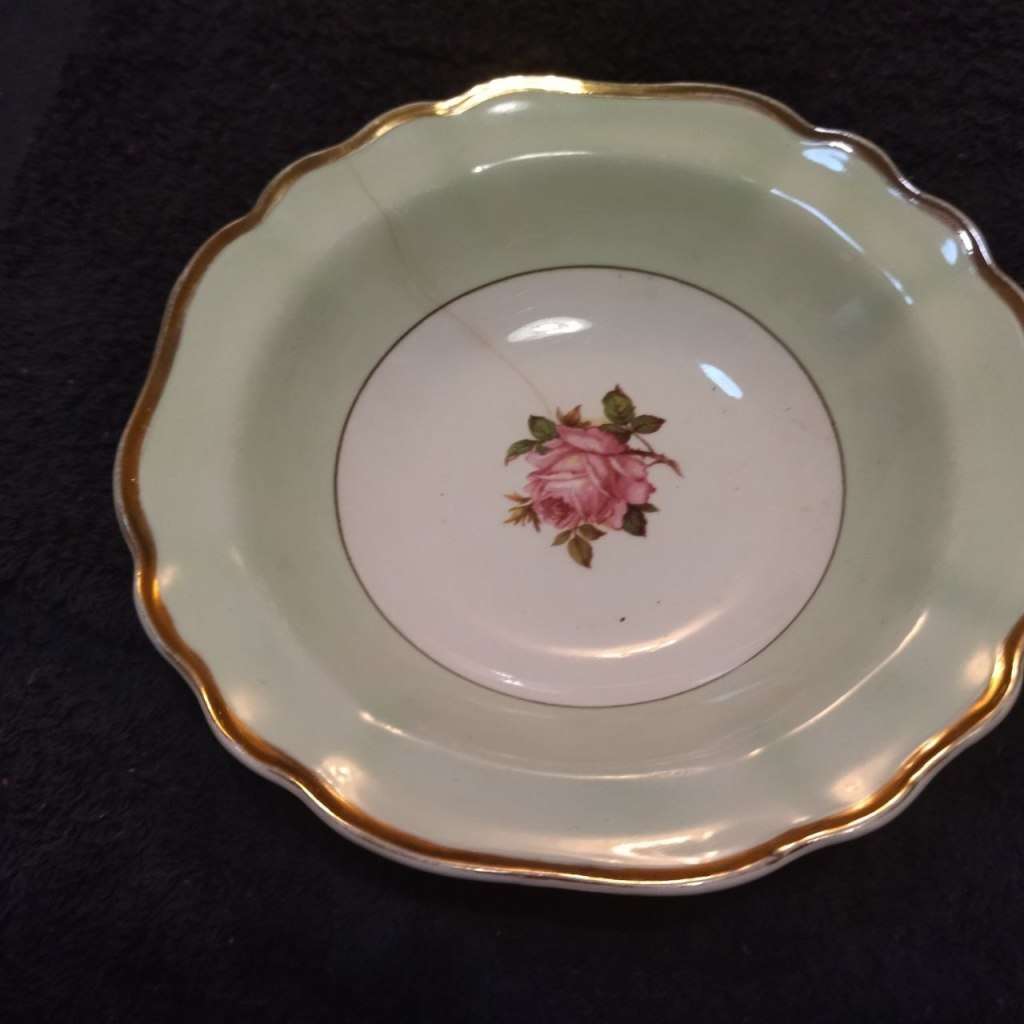 J & G Meakin England SOL Pink Rose/Green Dinner Plates Bowls