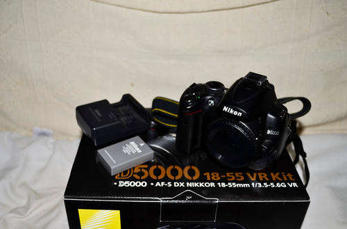 Nikon D5000