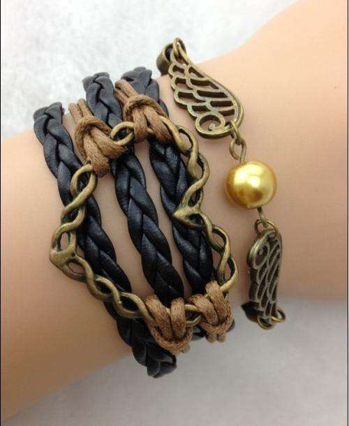 Bracelet-Vintage heart and wings charm