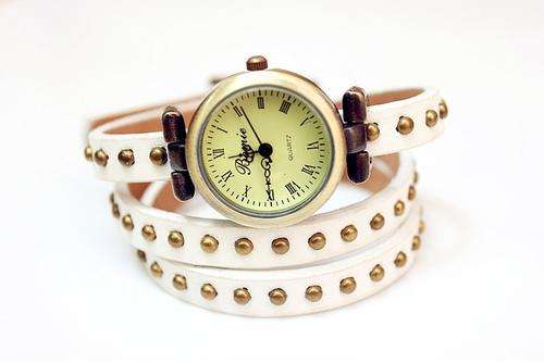 Round Rivets Roman Bracelet Watch, Genuine Leather
