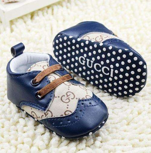 GUCCI FIRST WALKERS 12-18 MONTHS