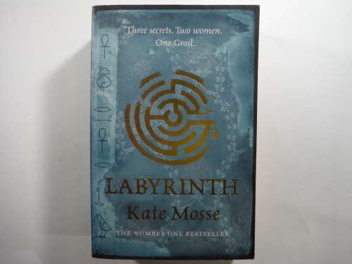 Labyrinth- Kate Mosse (SOFTCOVER)