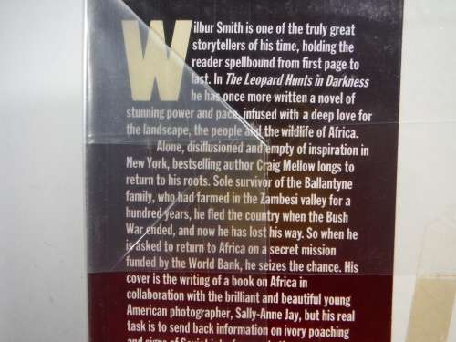 The Leopard Hunts In Darkness- Wilbur Smith