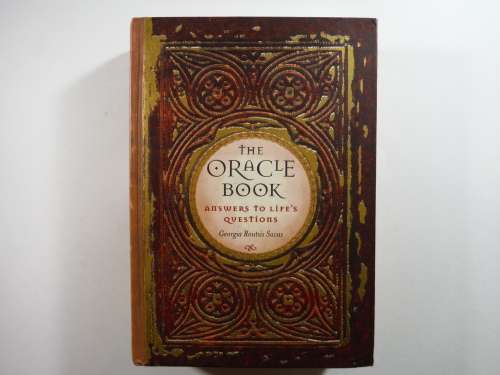 The Oracle Book- Answers to Life`s Questions - Georgia Routis Savas