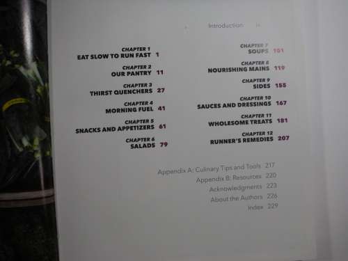 Run Fast, Eat Slow: Nourishing Recipes For Athletes - Shalane Flanagan and Elyse Kopecky