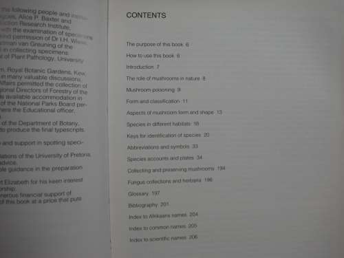 Field Guide Mushrooms of Southern Africa- G.C.A van Der Westhuizen / Albert Eicker