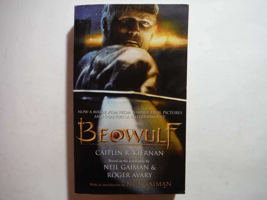 Beowulf - Paperback - Caitlin R. Kiernan