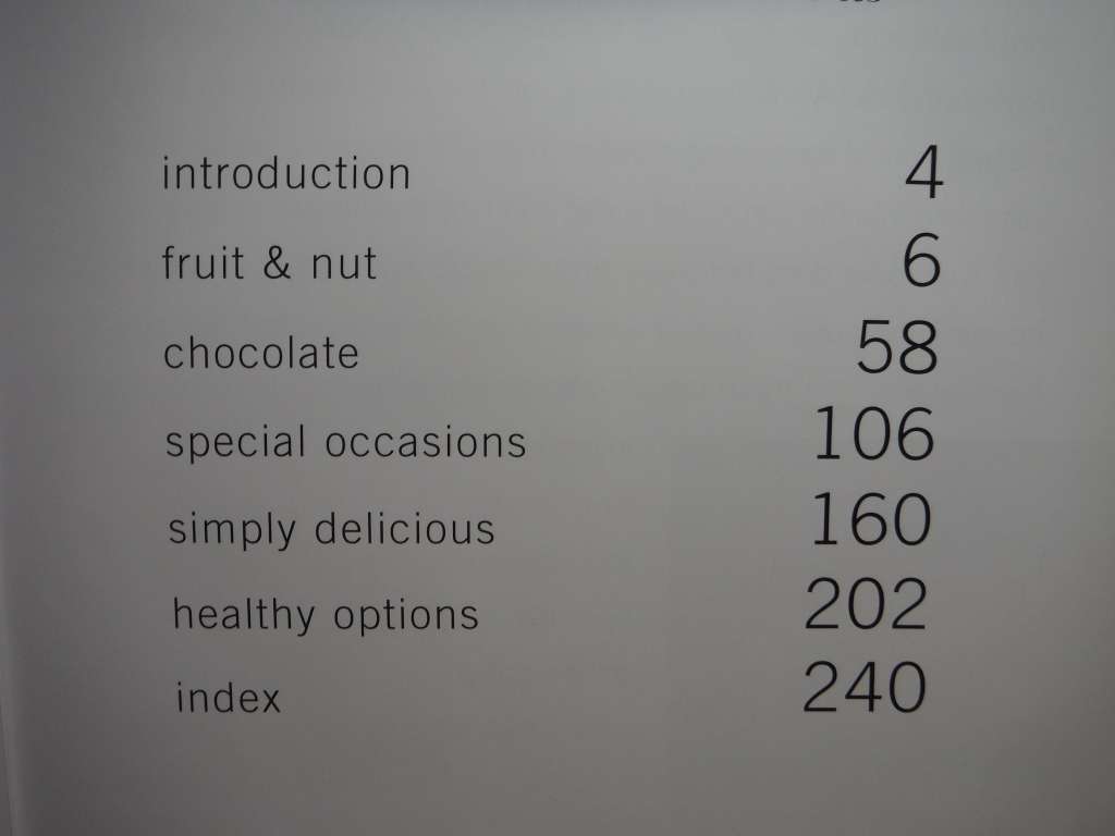 Cupcakes, Muffins & Baked Goods : A Collection of Easy and Elegant Recipes - Hardcover