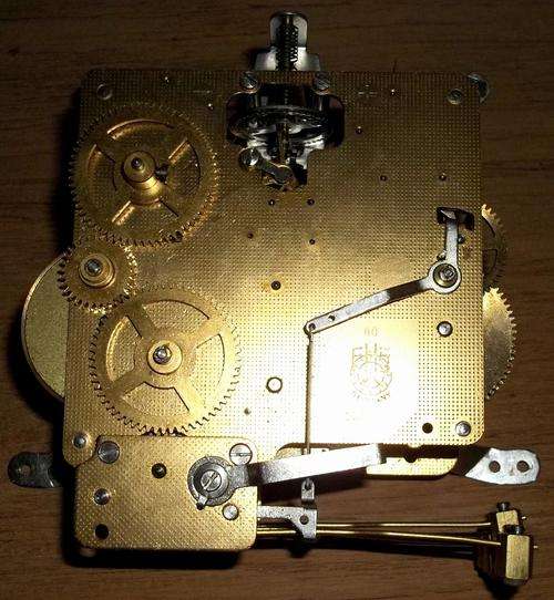 Hermle 340-020 spring driven movement. As new. View pics to confirm condition. Tested and works.