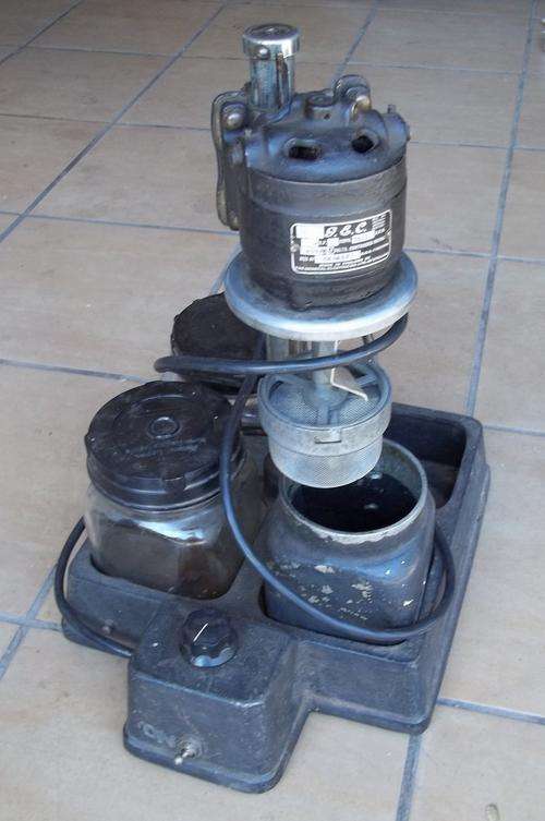 2 Vintage watch washing machines & extras. Real bargain.