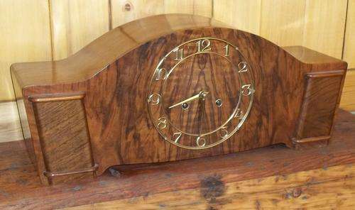 Let's start @ R50.00. Vintage mantel clock. Very good working condition. Movement serviced.