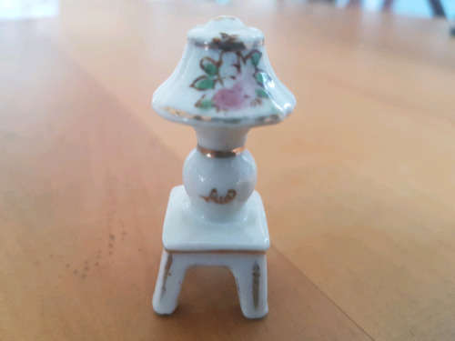 Miniature Doll House Bedroom Suite, Circa pre 1952!!