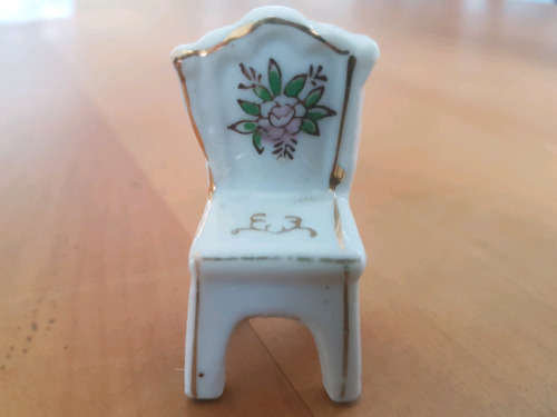 Miniature Doll House Bedroom Suite, Circa pre 1952!!