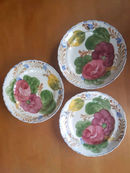 3 Belle Fiore, Solian Ware Dinner Plates!! 23 cm diameter!! No Damage!!