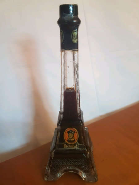 Vintage Richelieu Eiffel Tower Glass decanter with original contents sealed!!