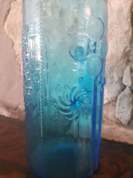 OIVA TOIKKA FINLAND !!!! Exceptional and in Pristine condition Glass Ptcher!!!