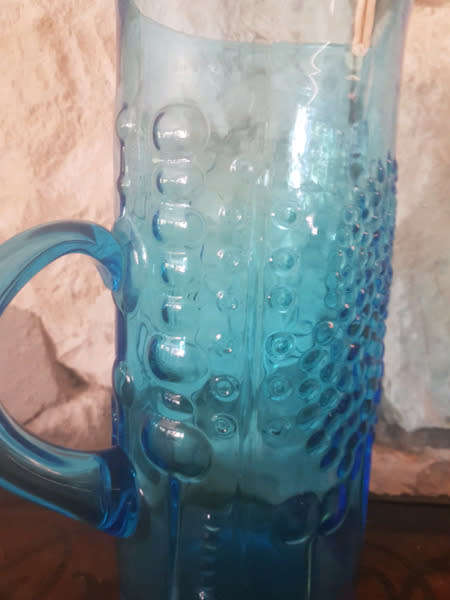 OIVA TOIKKA FINLAND !!!! Exceptional and in Pristine condition Glass Ptcher!!!