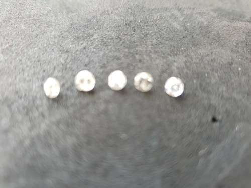 5 Small Diamonds ( approx 3mm diameter) !!!!! Crazy R1!!!!