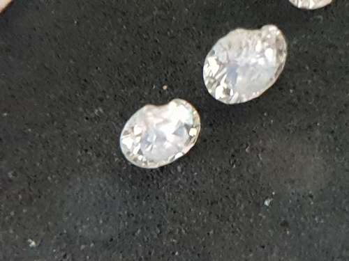 5 Small Diamonds ( approx 3mm diameter) !!!!! Crazy R1!!!!